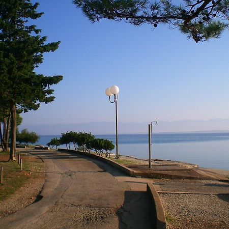 Apartamento Bava Ugljan Exterior foto