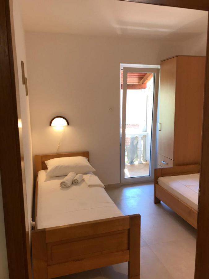 Apartamento Bava Ugljan Exterior foto