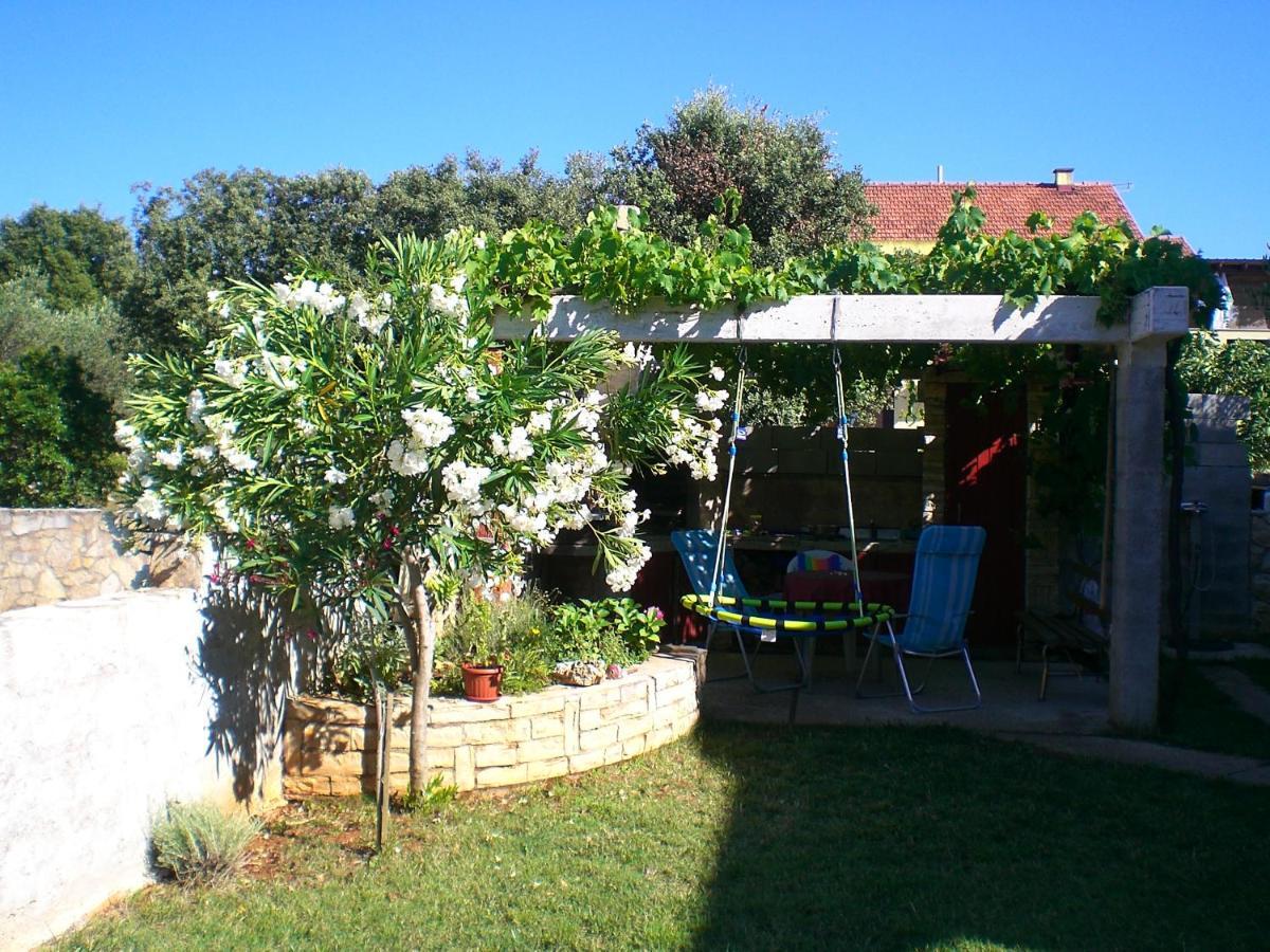Apartamento Bava Ugljan Exterior foto