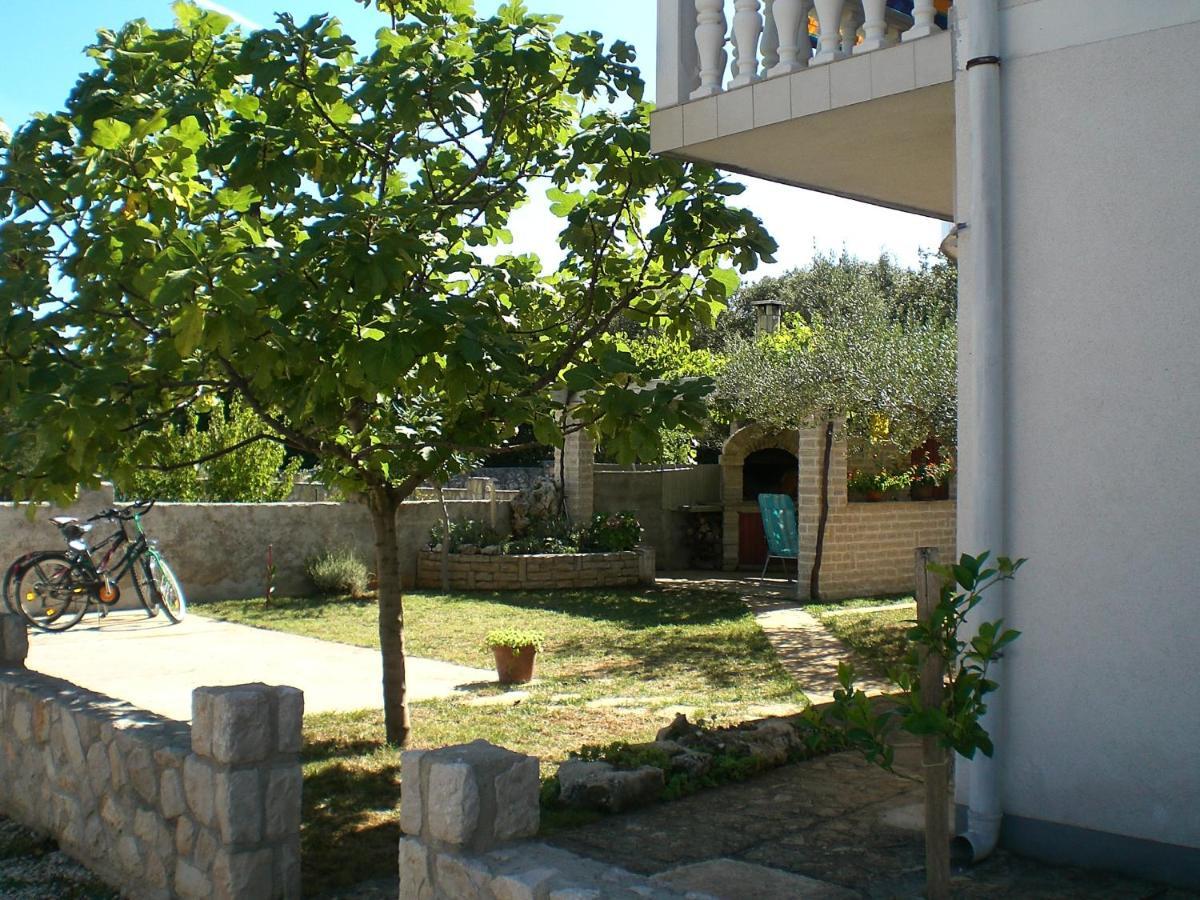 Apartamento Bava Ugljan Exterior foto