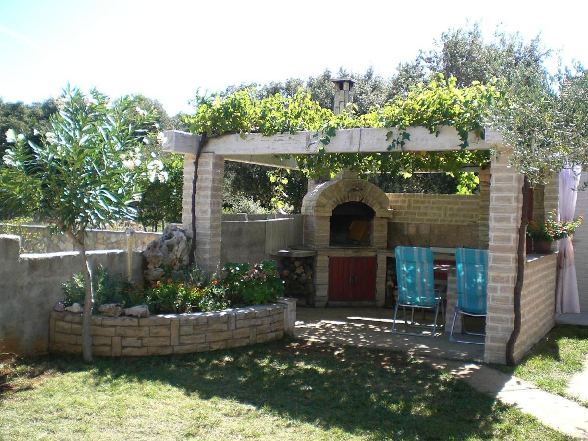 Apartamento Bava Ugljan Exterior foto